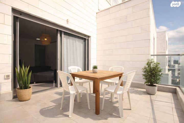 דירה, הרב נריה 3, קרית השרון, נתניה