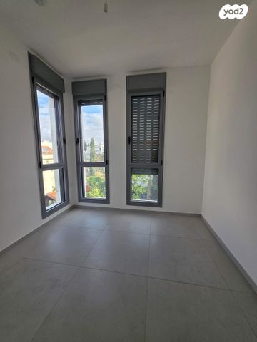 דירה, טרומפלדור, פועלים ד, כפר סבא