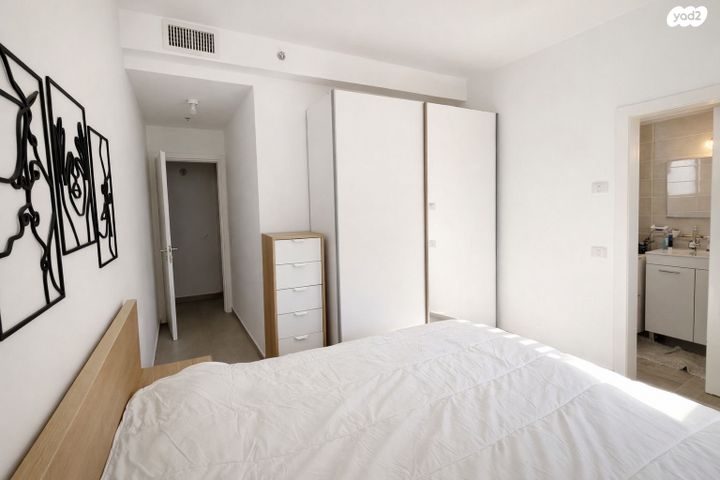 דירה, קרית קריניצי, רמת גן