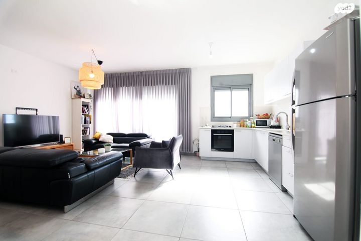 דירה, הרב נריה 3, קרית השרון, נתניה