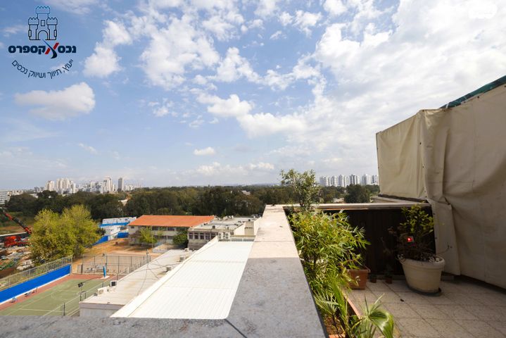 גג/ פנטהאוז, הגפן, באר יעקב