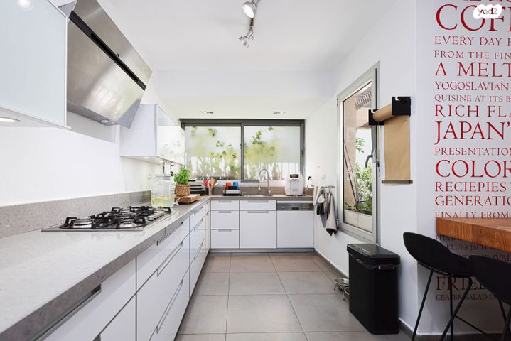 דופלקס, רבקה גובר, לב הפארק, רעננה