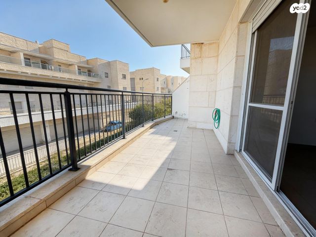 דירה, מודיעין מכבים רעות