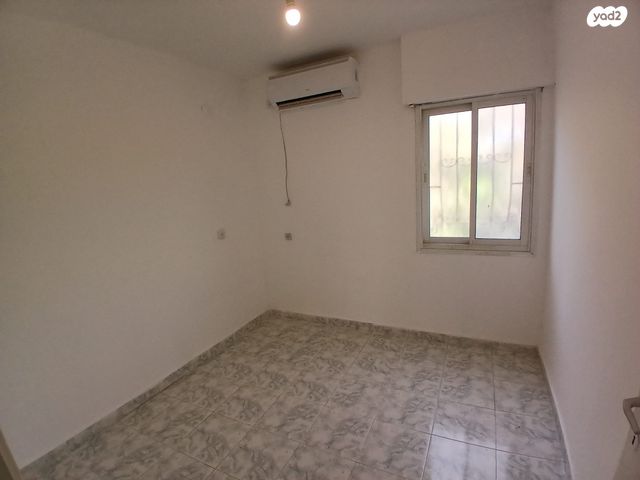 דירה, העצמאות, שלום עליכם, מגדל העמק