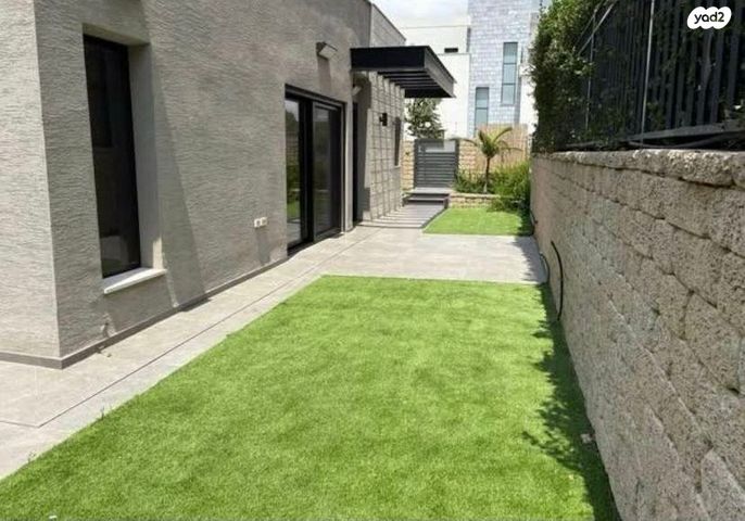 דירת גן, שולמית אלוני 3, בצל האורנים, קרית טבעון