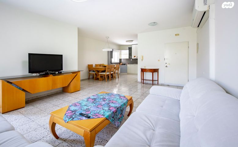 דירה, הצנחנים 22, מחנה יהודה, פתח תקווה