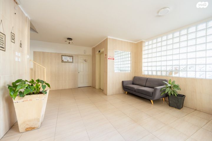 דירה, הירקונים 10, קרית הרב סלומון, פתח תקווה