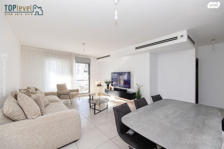 דירה, הגל 15, החותרים, טירת כרמל