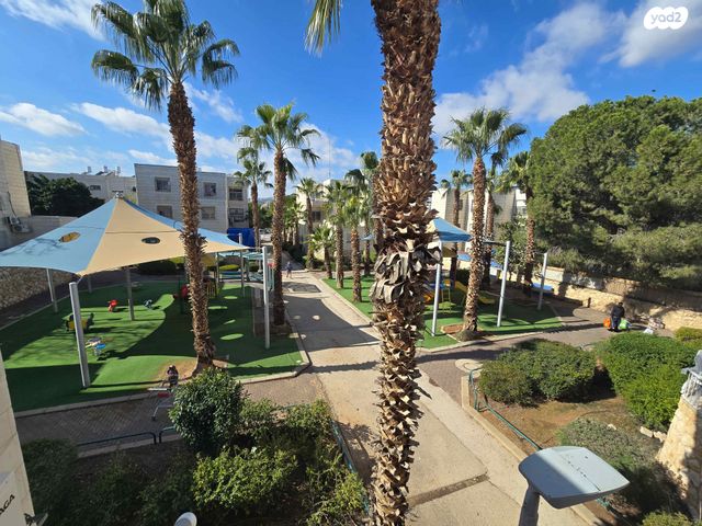 דירה, אבני החושן, אבני החושן, מעלה אדומים