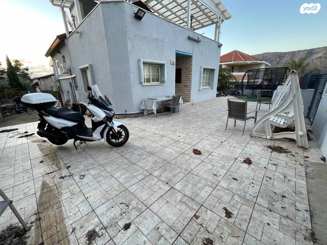 בית פרטי/ קוטג', כרכום, מערבית, כרמיאל