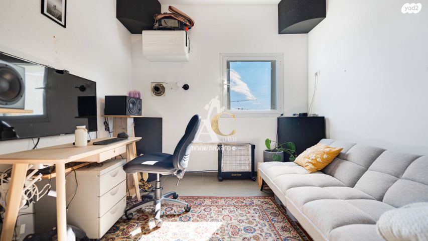 דירה, שם הגדולים, עג'מי, גבעת העליה, תל אביב יפו