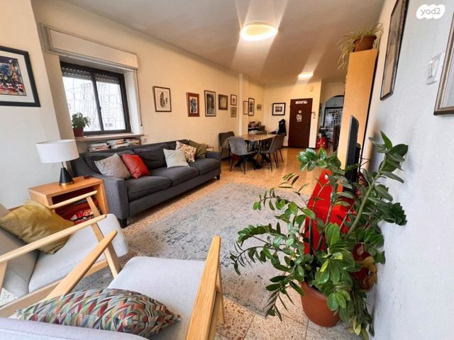 דירה, גבעת הורדים, רסקו, ירושלים