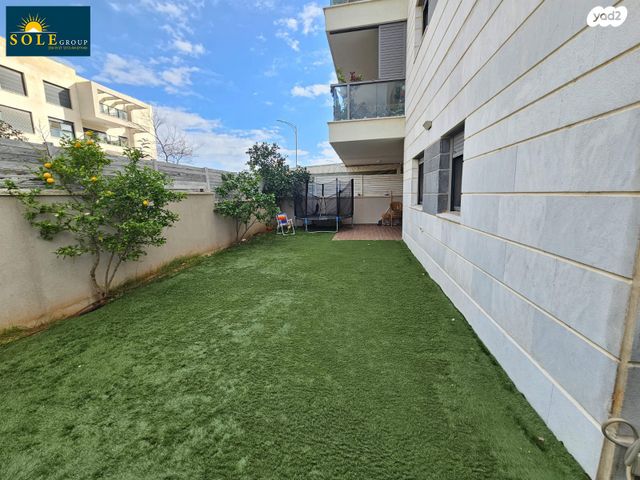 דירת גן, שוהם, אבני חן, חריש