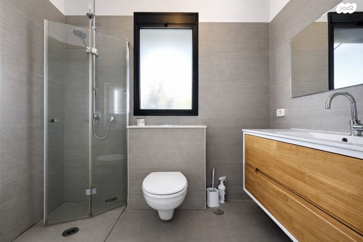 דו משפחתי, השזיף 14, נווה שלו, זכרון יעקב