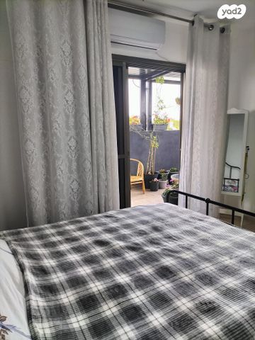 דופלקס, שדרות חיים וייצמן 12, המרכז האזרחי, רמלה