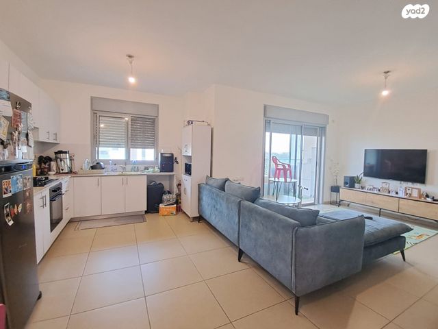 דירה, הכלניות, שדרות