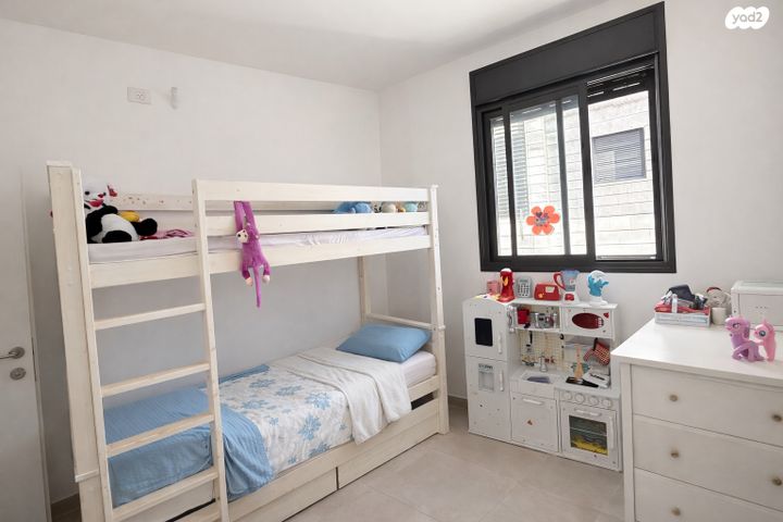 דירה, קרית קריניצי, רמת גן