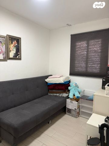 דו משפחתי, המרגלית, הפרחים, קרית גת