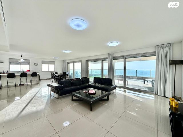 בני בנימין 1