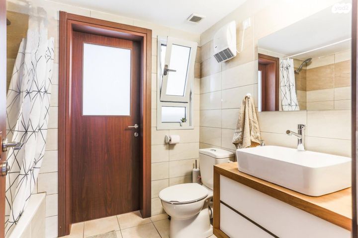 דירה, אלונים, קרית השרון, נתניה