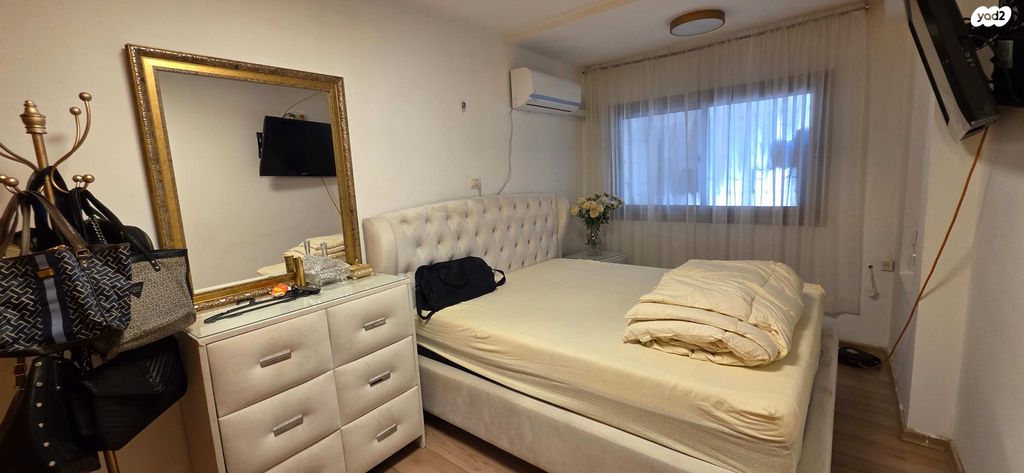 דירת גן, עולי הגרדום, ארמון הנציב, תלפיות מזרח, ירושלים