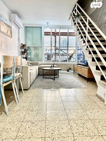 גג/ פנטהאוז, השיקמה 5, דרום מערב ותיק, בת ים