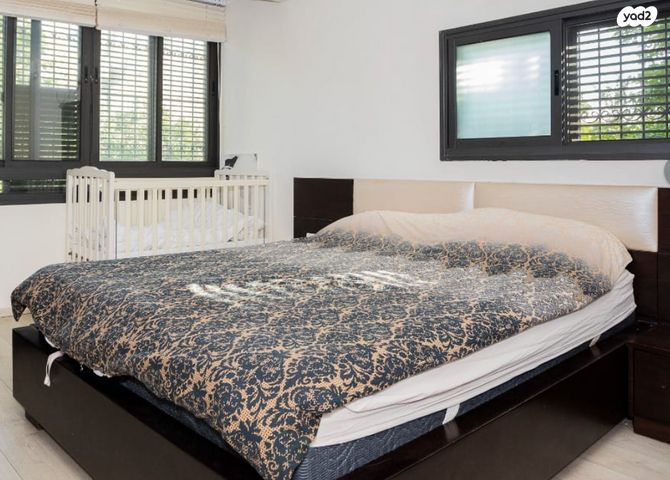 דירה, הנרייטה סולד, רעננה