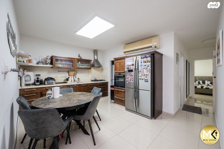 דירה, נווה פרדסים, פרדס חנה כרכור