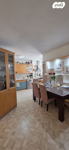 דירה, משה אבן עזרא 17, רובע ה', אשדוד