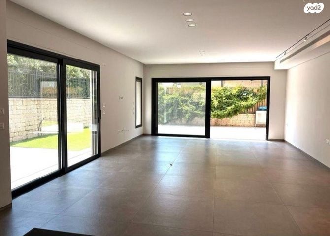 דירת גן, שולמית אלוני 3, בצל האורנים, קרית טבעון