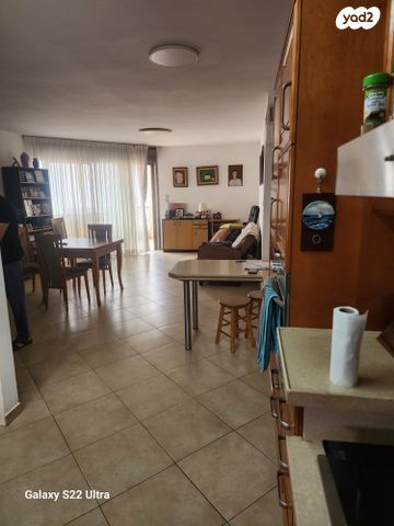 דירה, חנה סנש 12, בת ים