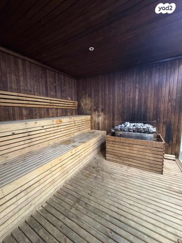 בית פרטי/ קוטג', שדרות מנחם בגין, גבעת אולגה, חדרה