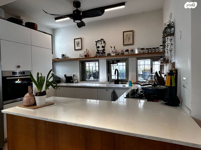 בית פרטי/ קוטג', זרובבל, גולן, רמת השרון