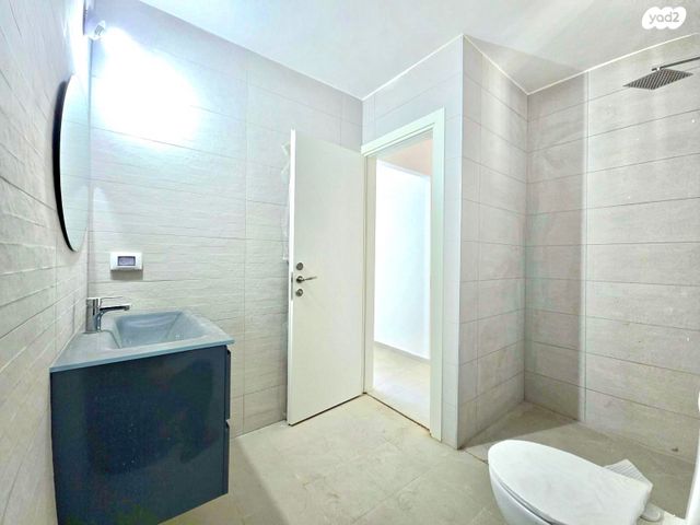 דירה, אסירי ציון, קרית שרת, רעננה