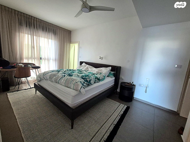 דירה, קניוק יורם 1, גני שרונה, קרית הממשלה, תל אביב יפו