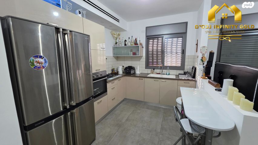 דירה, רקפת 20, הפרחים, חריש