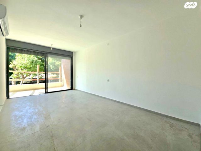 דירה, אסירי ציון, קרית שרת, רעננה