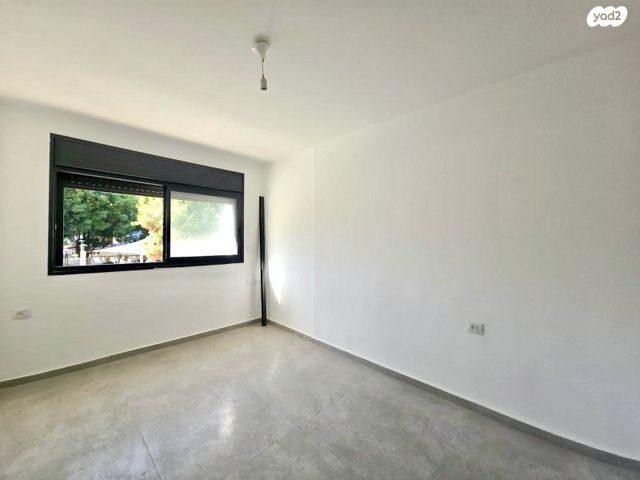 דירה, אסירי ציון, קרית שרת, רעננה