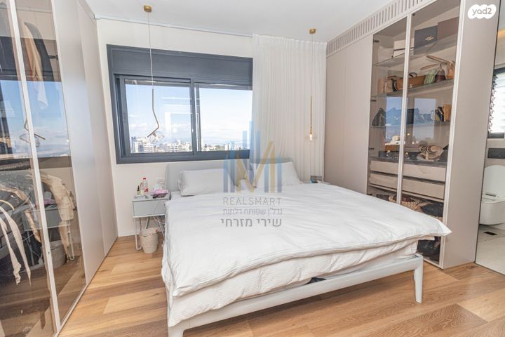 דירה, שדרות מוריה, מרכז הכרמל, חיפה