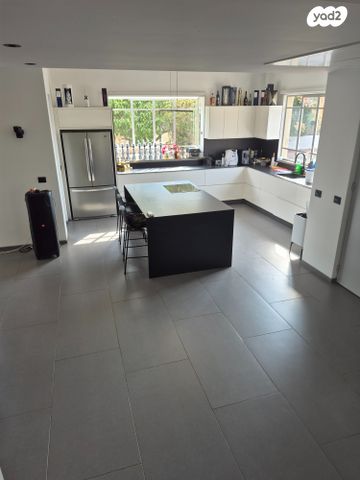 בית פרטי/ קוטג', השחף, קדימה צורן