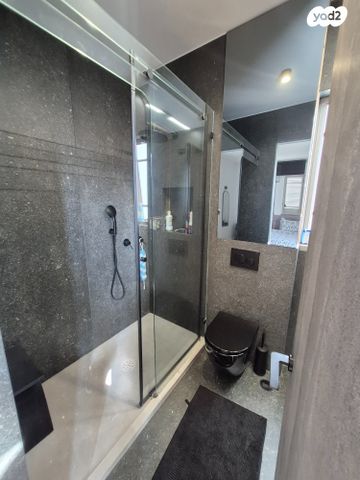 בית פרטי/ קוטג', השחף, קדימה צורן