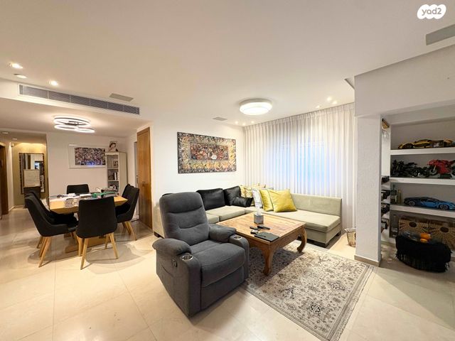 דירת גן, מקור חיים, ירושלים