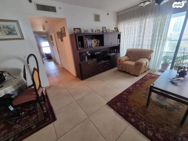 דירה, ערבי נחל 13, סיטי, גבעתיים