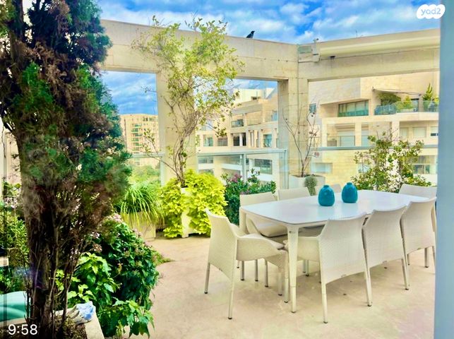 הגוש הגדול, רמת אביב החדשה, נופי ים