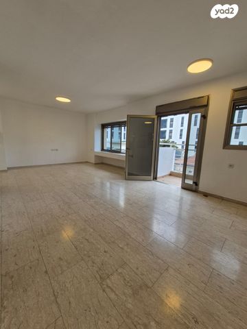 דירה, הדר, רמת השרון