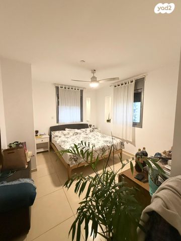 דירה, נווה גן, רמת השרון