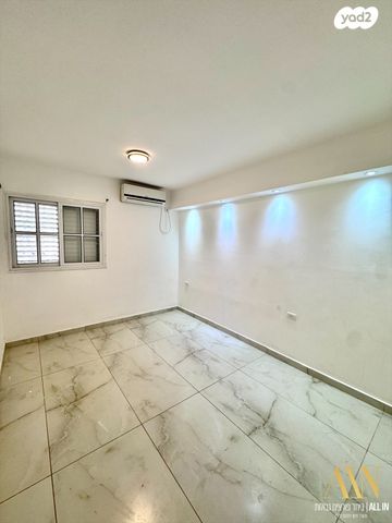 דירה, מכבים 248, דימונה