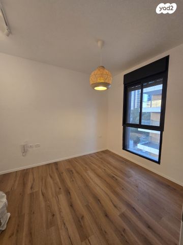 דירה, הצנחנים 13, נווה שרת, תל אביב יפו