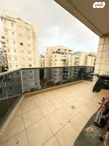 דירה, נווה גן, רמת השרון