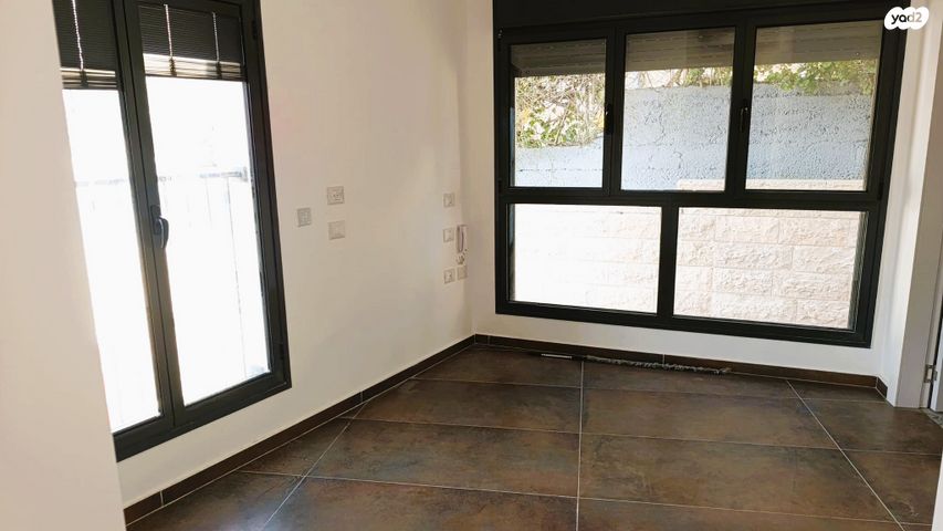 דירה, שדרות בן צבי, נחלאות, שערי חסד, ירושלים